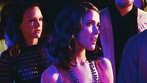 Rose Byrne and Halston Sage