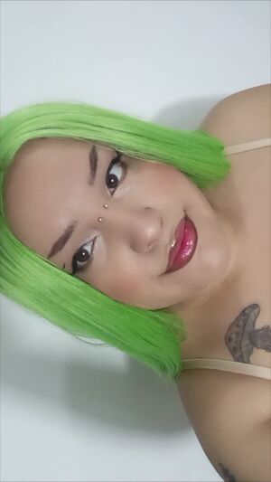 Mouth Kink Alt Lipstick Long Tongue
