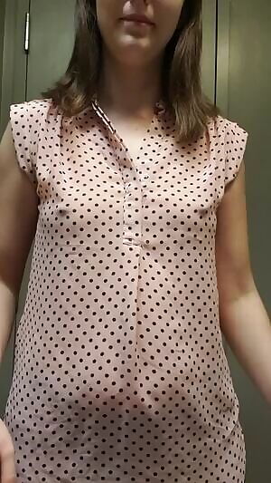 Think my coworkers would notice if i didnt wear a bra? 😉