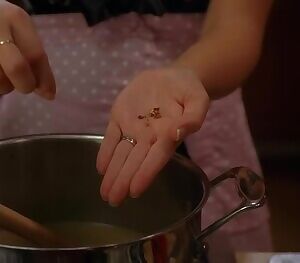 Jennifer Love Hewitt - Ghost Whisperer