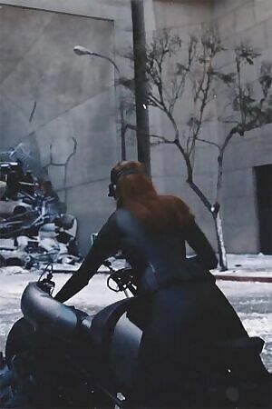 I cum almost instantly when I see Anne Hathaway as Catwoman