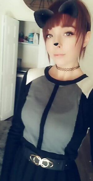 Not wearing panties undw my dress