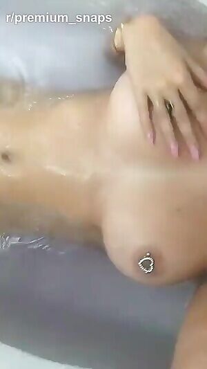 Skye Blue in the Bath 🛁