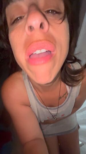 Crush Fetish Giantess Tongue Vore