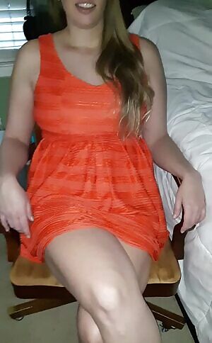This was posted here yesterday without my permission...it's currently the top post...for some stranger who never bothered to ask me if he could post it...figured I deserved some credit...ya know...since it is my pussy.