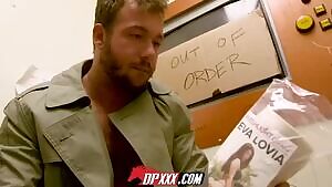 Eva Lovia – Eva’s Fleshlight