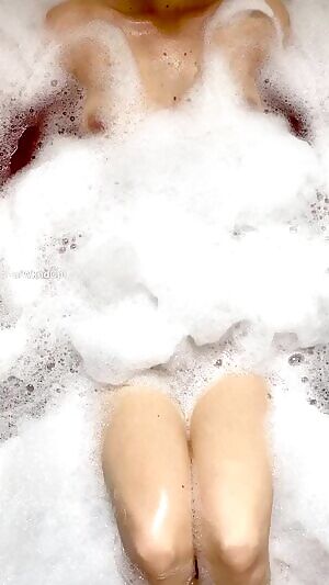 As requested: Bubble bath boobies