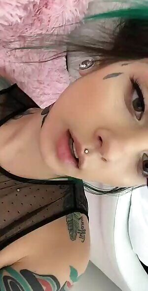 It gets me extra turned on when both holes are illed