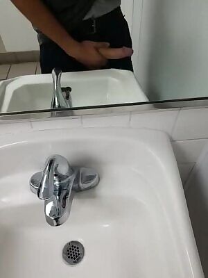 Would it be ok if Daddy pulled you in here and had is way with you??😏😏