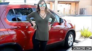 Latina ass flash in public