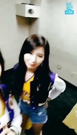 TWICE - Sana