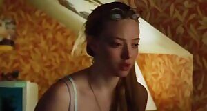 Megan Fox Jennifer's body Kiss