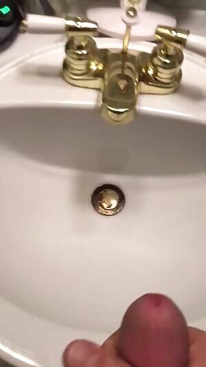 Ever been jealous of a sink before? 😈