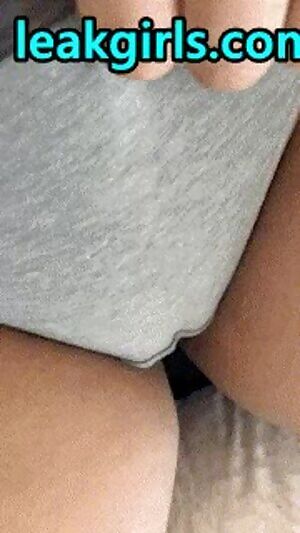 Jenny Towers fat pussy