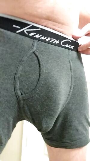 Boxers coming off...feel free to say hi