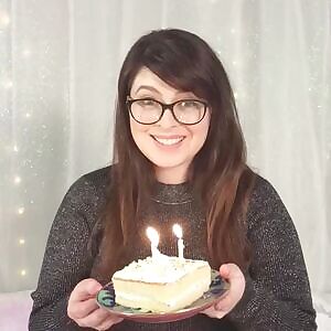 Happy Bea Day! Enjoy 50% off ALL of my Videos on ManyVids and Pornhub for the next 24 hours!