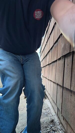Gay Outdoors Outdoor Pee Peeing Piss