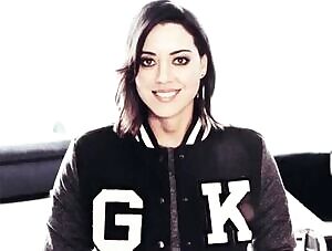 Aubrey Plaza only has to smile to get me hard