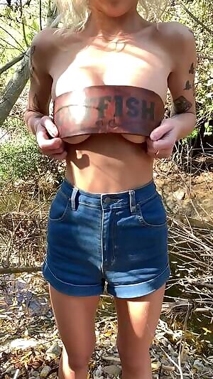 Catfishing for compliments OC