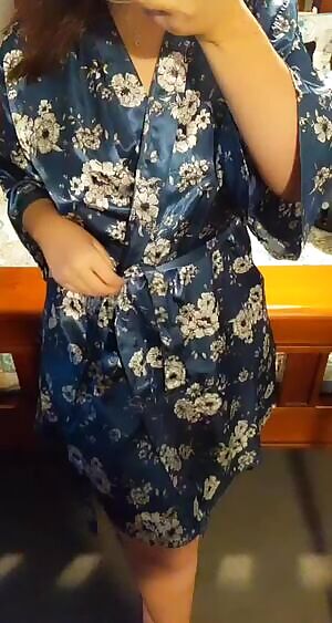 Doing what i love, being a tease😘