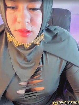 Sweet Hijabis Amateur Arab Big Tits