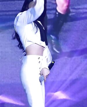 Apink - Naeun's Tight Ass