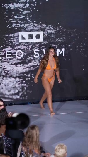 Korean Celebrity NSFW Ass Sexy