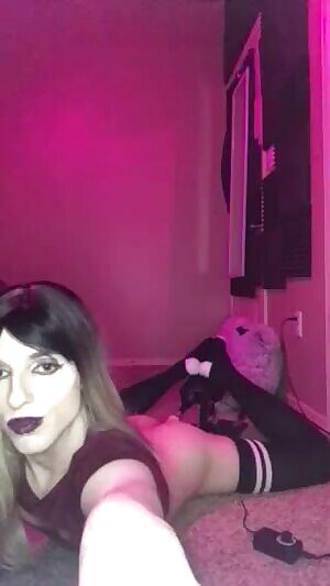 Using a fuck machine in this position made me leak