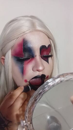 Clown Girls Blonde Lipstick