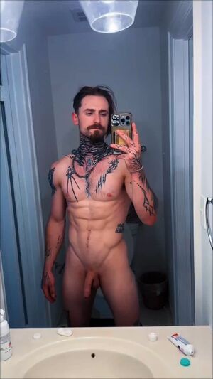 Goth Girls Muscles Mustache Pornstar Selfie