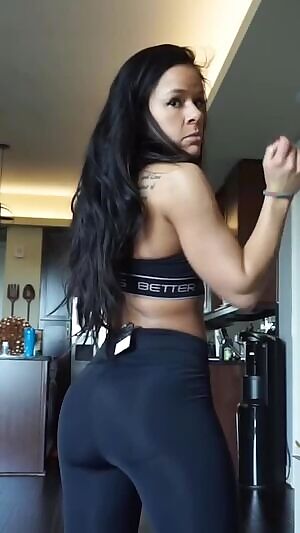 Kamilah Powell Bending Over