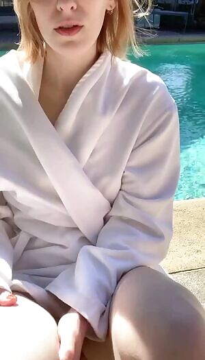 Would you help me with some sunscreen for my pale skin? ☀️