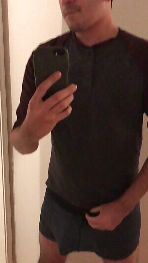 GIF. Springing to attention