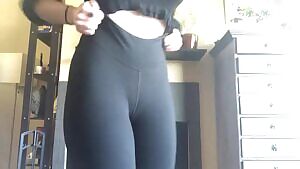 For the hot girl behind me in yoga 😘