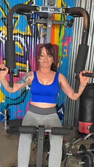 Fansly Uk Fetish Gym OnlyFans Smoking
