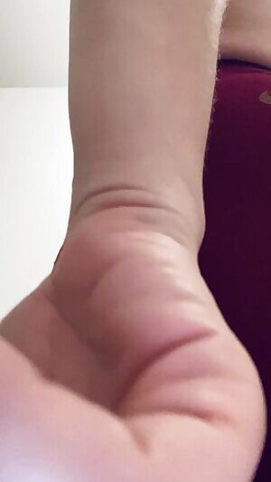 My first post here kiss