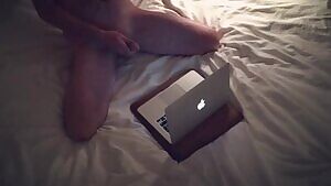 Letting you watch me. Watching you... Rare session.