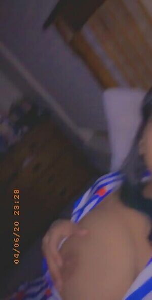 I want someone to do unspeakable things to me while calling me kitten 💖