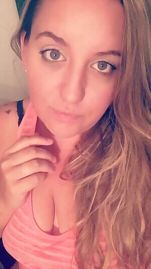 Let me make your cock throb from a topless cock ! You need to see my anal, POV and creampie eos! Order your own custom one! Discounted for the week! ❤️