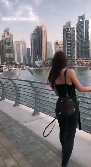 Love the way she looks in jeans 1