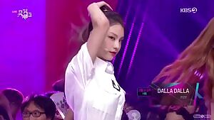Itzy - Yeji's eyes