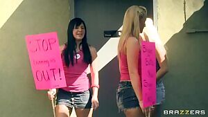 Cuntcessions At The Bargaining Table - With Briella Bounce