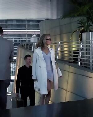 Natalie Dormer sexy walk