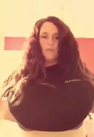 Massive J+ cup tittydrop - Anyone got a source or more?