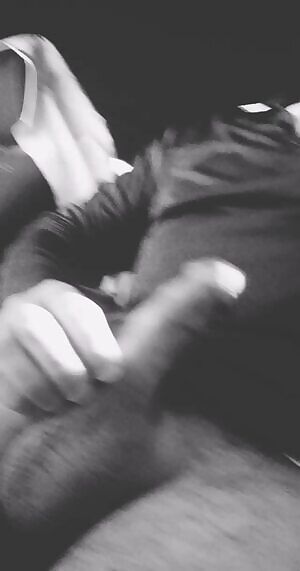 38 Making use of a slow day...need a fun female to explore for the rest of it!