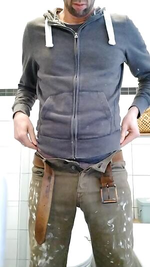 Doing some indoor paint jobs. Does anyone needs anything painted? 😋 38M4F