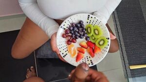 Fruit salad with cream
