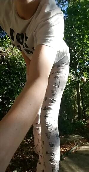 Loving the sunshine ☀️ wishing you a great day! F/37