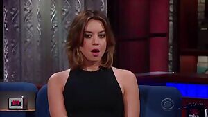Aubrey Plaza has an incredibly nuttable face