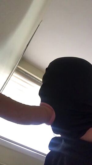 Nothing like a good warmup for the throat 😇🍆